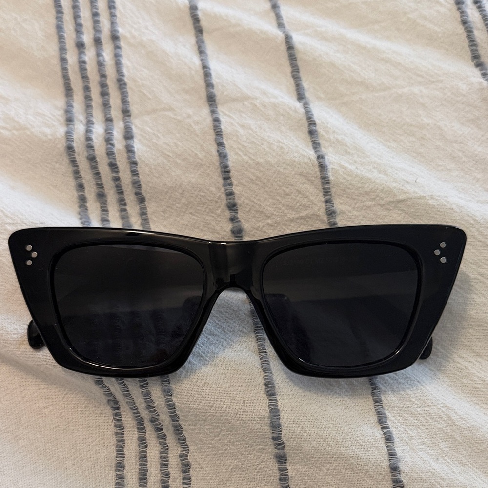 Sojos Stylish Black Cat-Eye Sunglasses